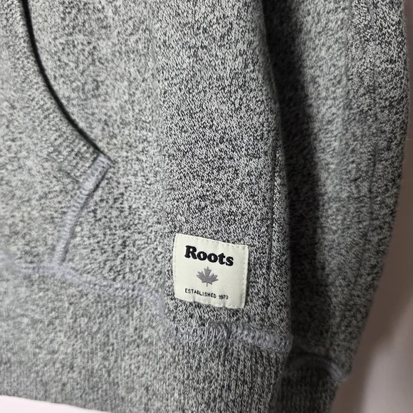 Roots Canada Beaver Logo Hoodie Gray Salt & Pepper Pullover Sweatshirt Medium - Picture 4 of 7